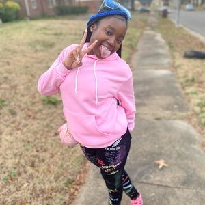 Meet your Posher, Tiniyah